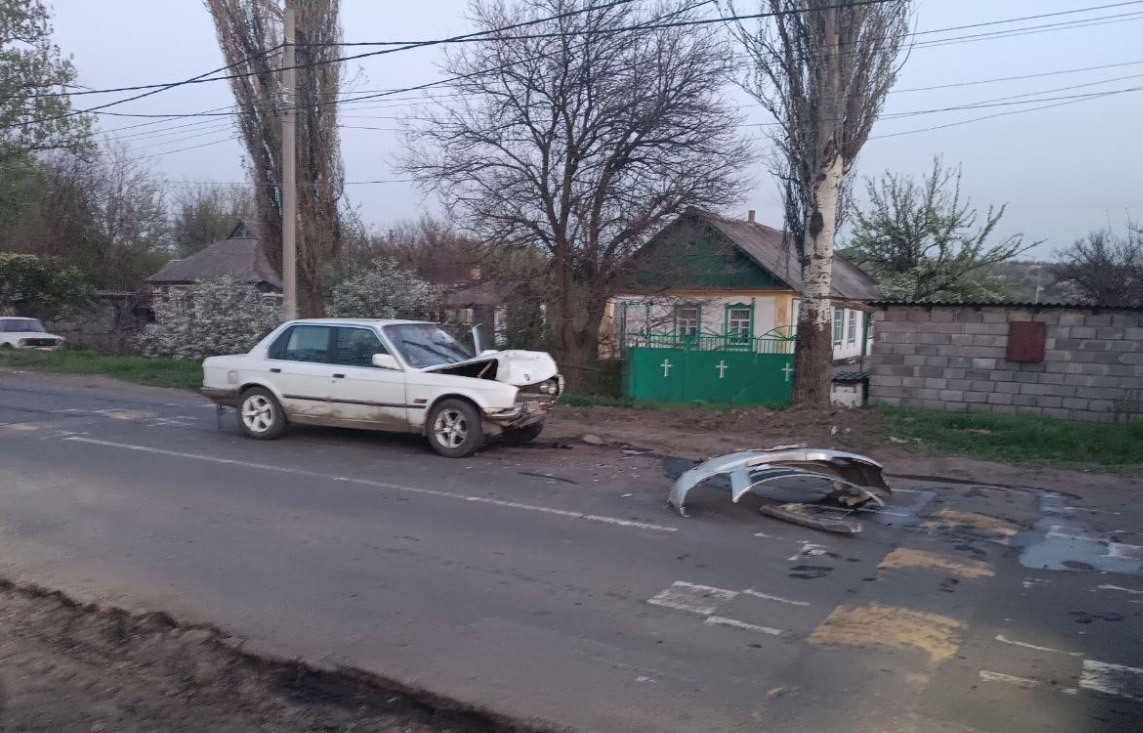 В Донецке нетрезвый водитель совершил ДТП.