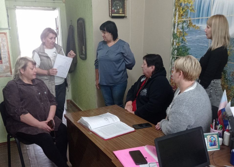 Проведена встреча с населением. Проведена встреча с населением.